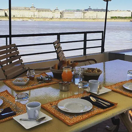 Barge Tango Bateau-hôtel *