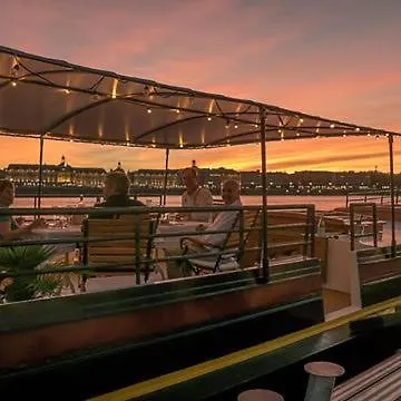 Bateau-hôtel Barge Tango *