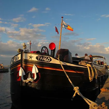 Bateau-hôtel Barge Tango