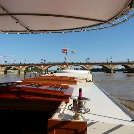 Bateau-hôtel Barge Tango